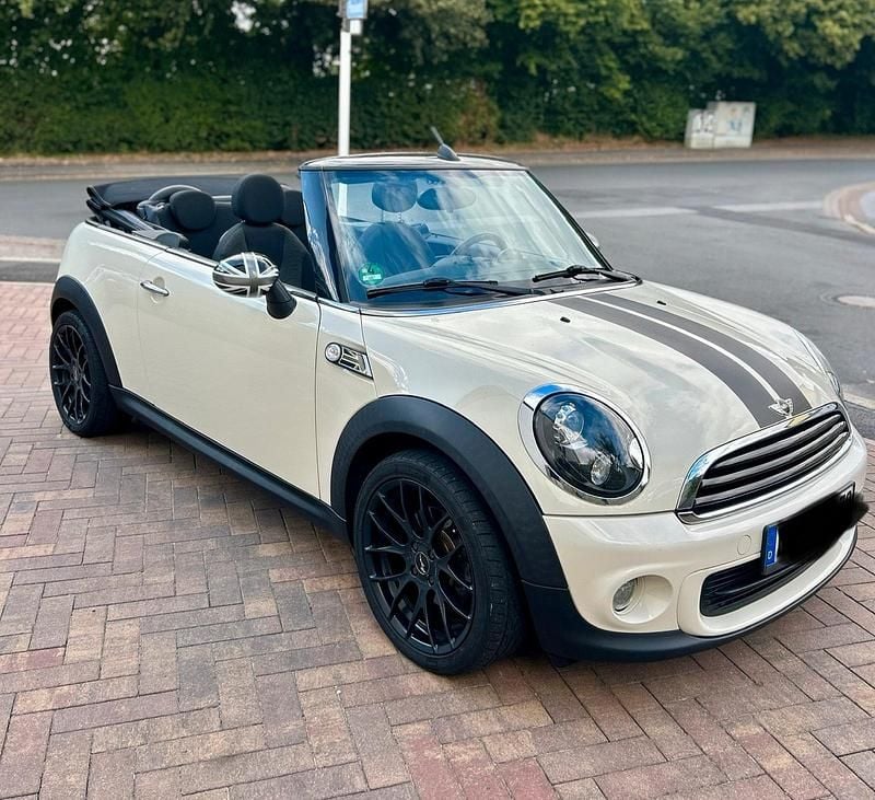 Weiß Gebraucht 2011 Mini One Cabriolet Cabrio | 7.500 € (Fairer Preis) - Bild 1/4