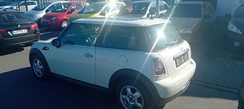 Gebraucht Mini ONE 75 PS (55 kW) 2011 Weiß Kleinwagen