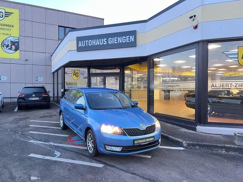 Blau Gebraucht 2014 Skoda Rapid Ambition Limousine | 7.999 € (Fairer Preis) - Bild 1/4