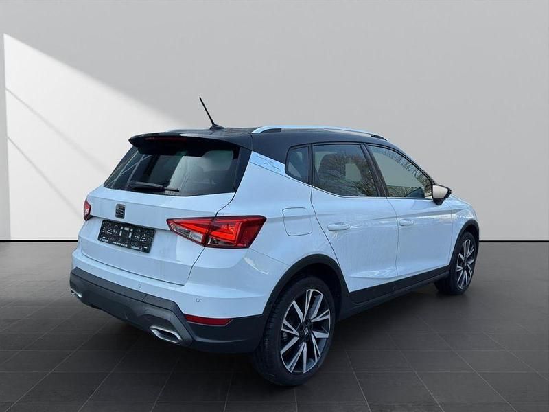 Gebraucht Seat Arona FR 150 PS (110 kW) 2023 Weiss SUV