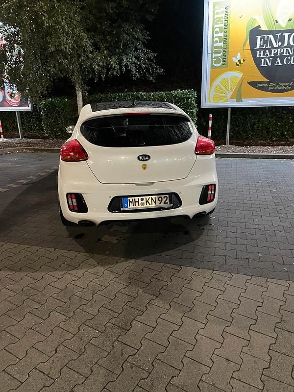 Gebraucht Kia Ceed GT GT 204 PS (150 kW) 2013 Weiß Coupé