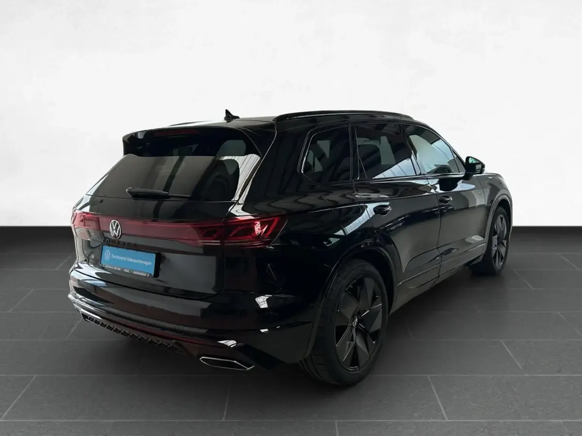 Gebraucht VW Touareg R-line 286 PS (210 kW) 2025 Schwarz SUV