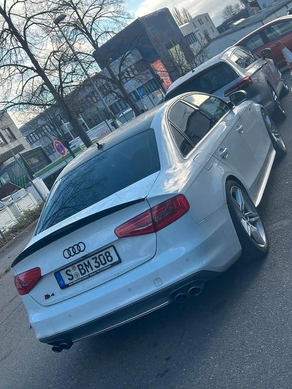 Gebraucht Audi S4 Ambiente 333 PS (244 kW) 2013 Weiß Limousine