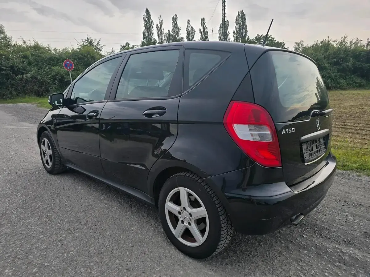 Gebraucht Mercedes A150 95 PS (69 kW) 2008 Schwarz Limousine
