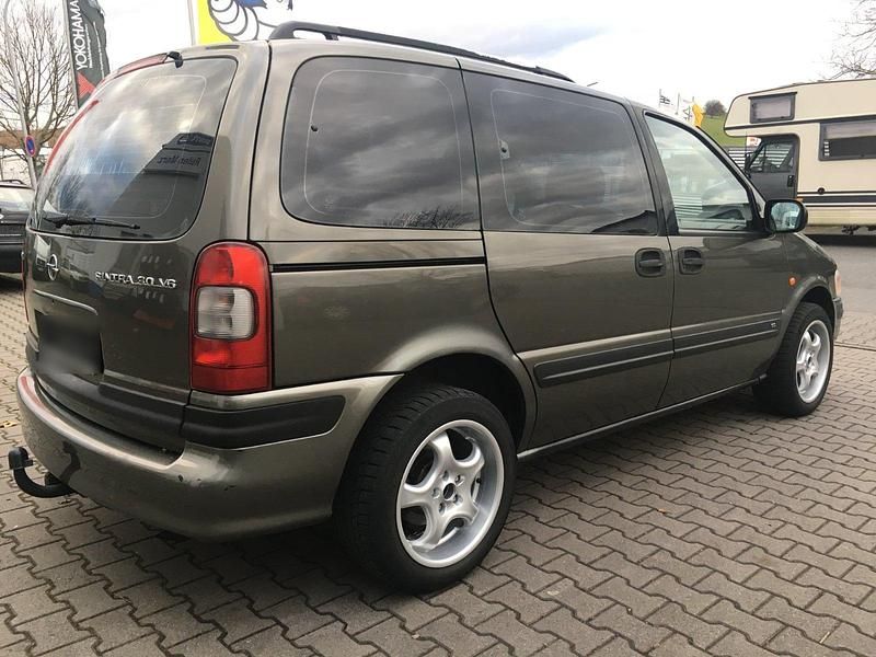 Używany Opel Sintra 201 KM (147 kW) 1997 Brązowy Minivan