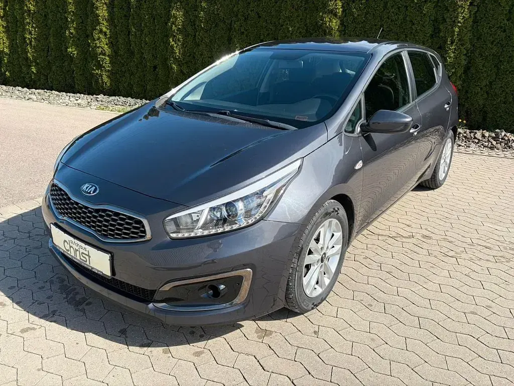 Occasion Kia Ceed 101 ch (74 kW) 2017 Gris Citadine