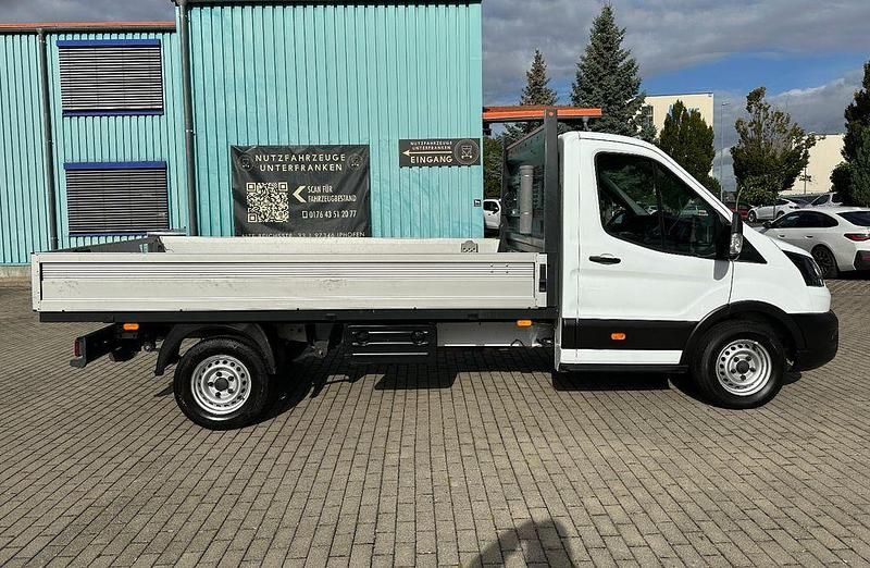 Frozen white Gebraucht 2021 Ford Transit Van / Kleinbus | 20.890 € (Superpreis) - Bild 1/4