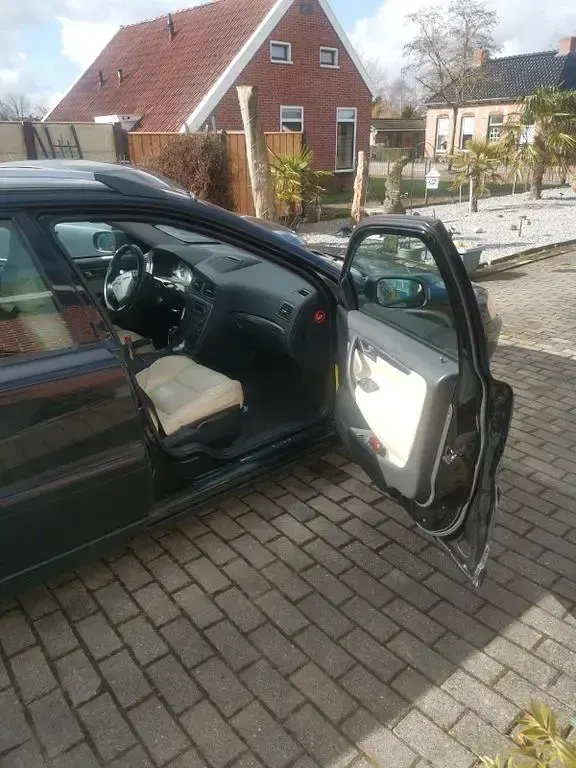 Gebraucht Volvo V70 R-Design 163 PS (119 kW) 2008 Schwarz Kombi