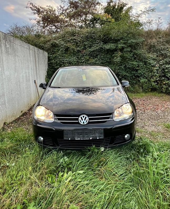 Schwarz Gebraucht 2009 VW Golf VI Edition Limousine | 3.900 € (Guter Preis) - Bild 1/4