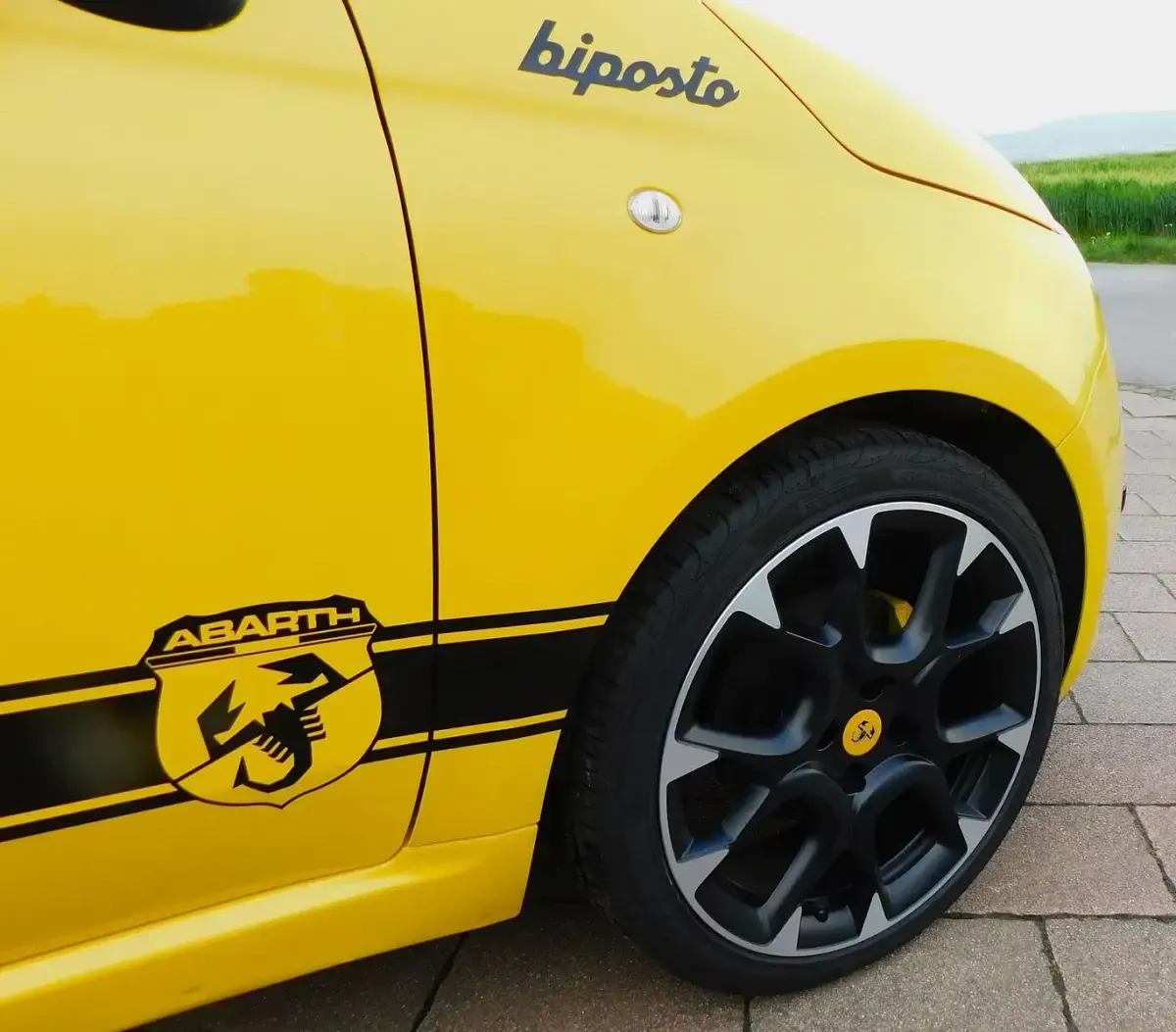Gebraucht Fiat 500 Abarth 86 PS (63 kW) 2011 Gelb Kleinwagen
