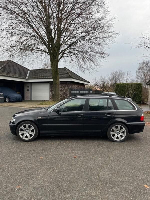 Gebraucht BMW 330 231 PS (169 kW) 2005 Schwarz Kombi