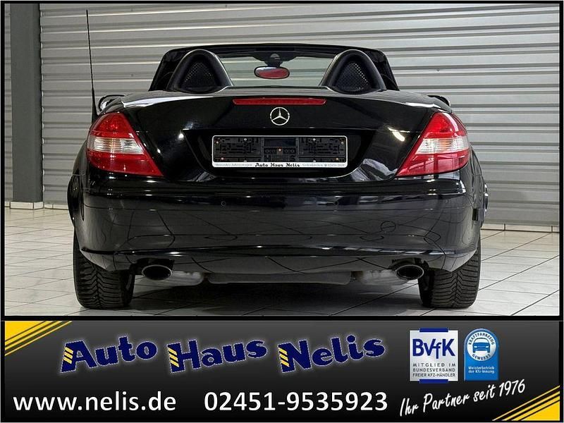 Gebraucht Mercedes SLK200 163 PS (119 kW) 2005 Obsidianschwarzmet. (metallic) Cabrio