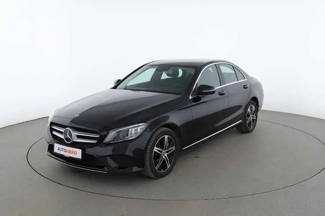 Gebraucht Mercedes C400 Avantgarde 333 PS (244 kW) 2020 Limousine
