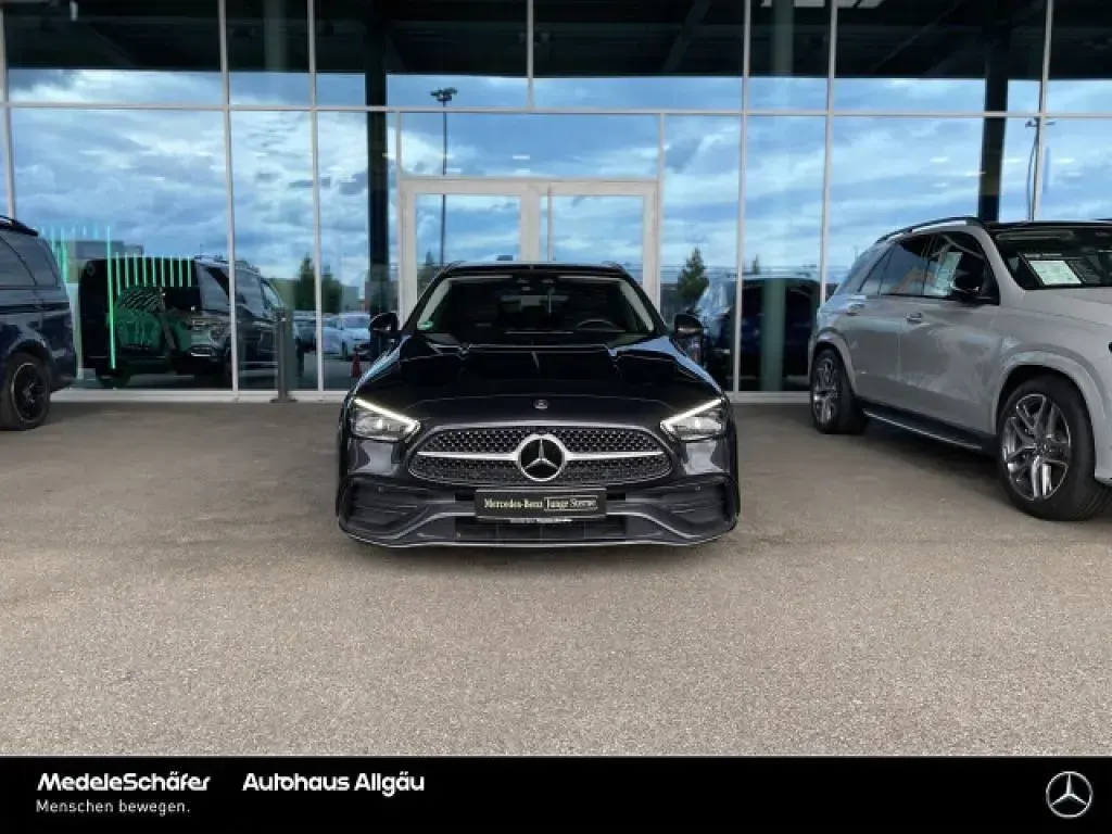 Gebraucht Mercedes 300 AMG 258 PS (189 kW) 2023 Lack graphitgrau (metallic) Kombi