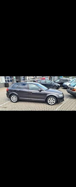 Gebraucht Audi A3 Ambition 105 PS (77 kW) 2012 Grau Kleinwagen