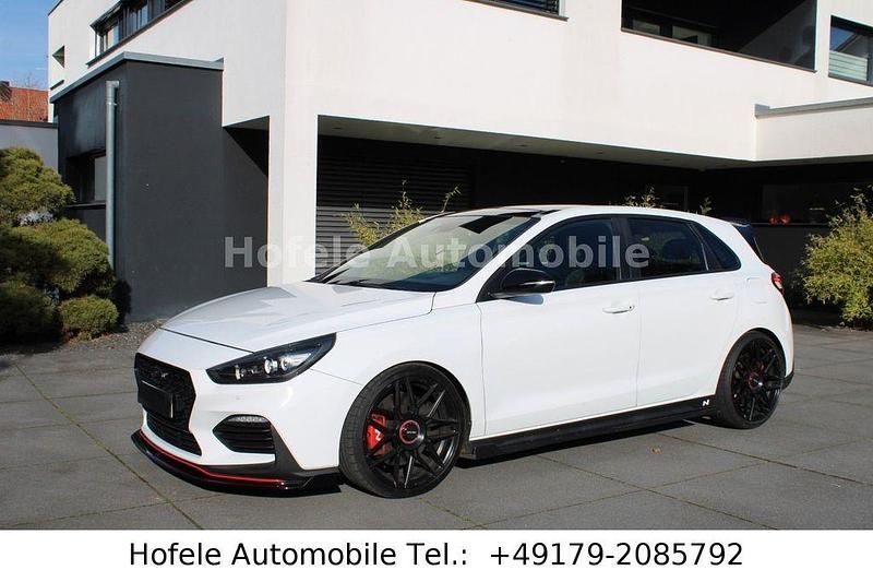 Weiß Gebraucht 2018 Hyundai i30 N Performance Limousine | 20.450 € (Guter Preis) - Bild 1/4