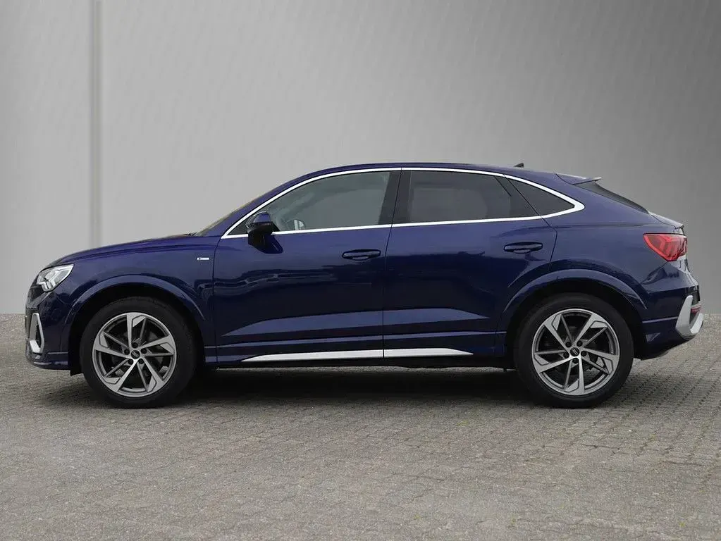 Gebraucht Audi Q3 Sportback S-Line 150 PS (110 kW) 2022 Navarrablau metallic SUV