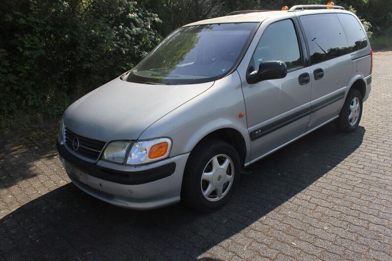Silber Gebraucht 1999 Opel Sintra Van / Kleinbus | 2.990 € - Bild 1/4