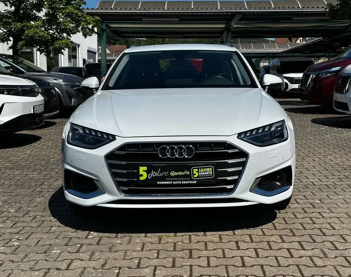 Gebraucht Audi A4 Advanced Plus 150 PS (110 kW) 2020 Weiß Kombi