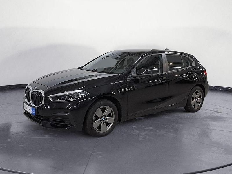 Gebraucht BMW 116 Advantage 109 PS (80 kW) 2022 Schwarz Kleinwagen