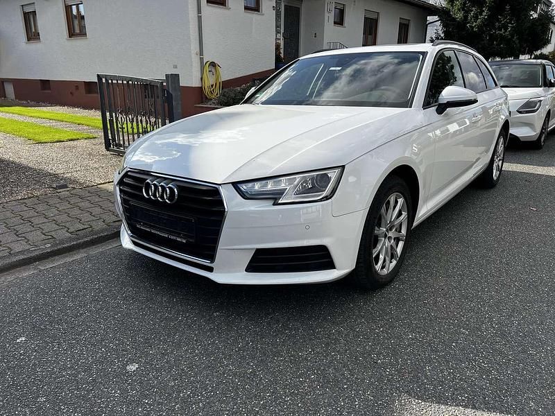 Weiß Gebraucht 2017 Audi A4 Design Kombi | 13.850 € (Superpreis) - Bild 1/4