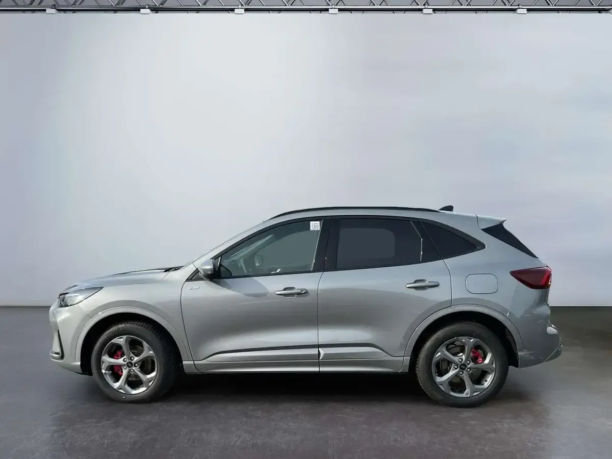 Neu Ford Kuga ST-Line X 179 PS (131 kW) 2026 Silber SUV