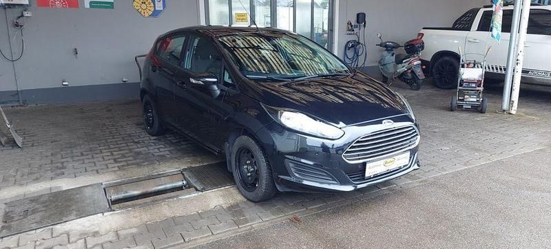 Gebraucht Ford Fiesta Champions Edition 82 PS (60 kW) 2013 Schwarz Limousine