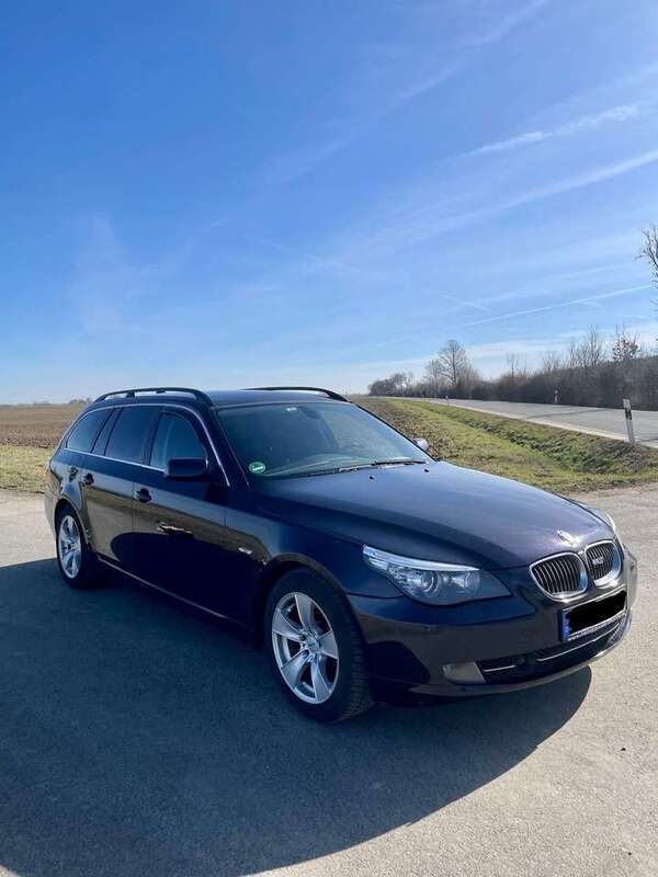 Blau Gebraucht 2008 BMW 530 Kombi | 4.900 € (Superpreis) - Bild 1/4