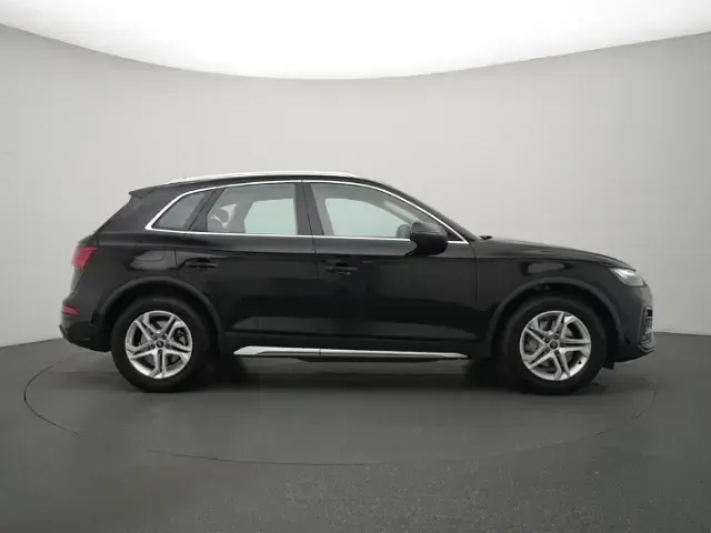 Gebraucht Audi Q5 Advanced 163 PS (119 kW) 2023 Brillantschwarz SUV