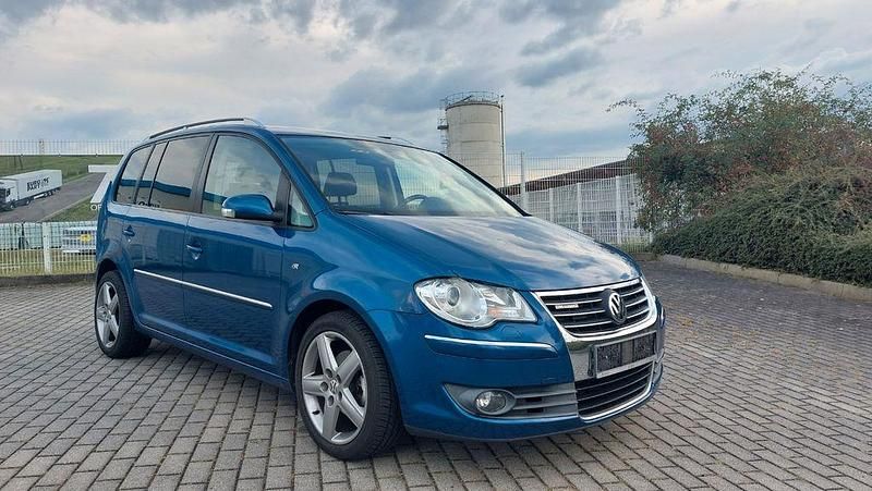 Blau Gebraucht 2008 VW Touran Highline Van / Kleinbus | 3.250 € (Guter Preis) - Bild 1/4