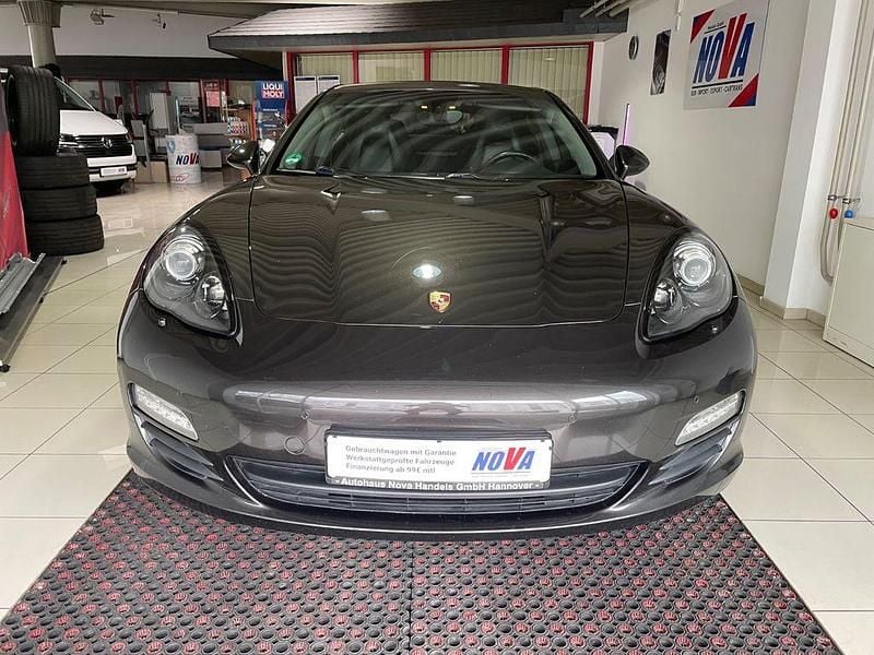 Gebraucht Porsche Panamera 250 PS (183 kW) 2012 Grau Kleinwagen