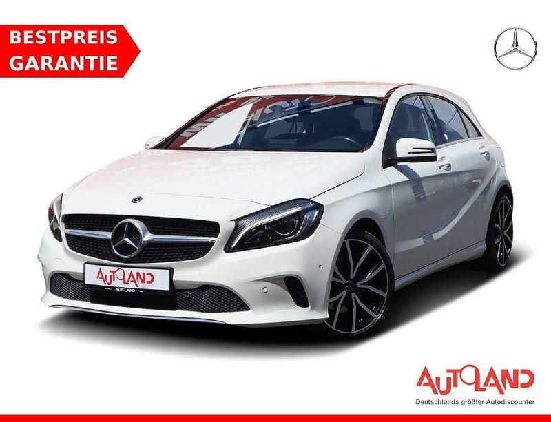 Weiß Gebraucht 2017 Mercedes A200 Limousine | 20.990 € (Fairer Preis) - Bild 1/4