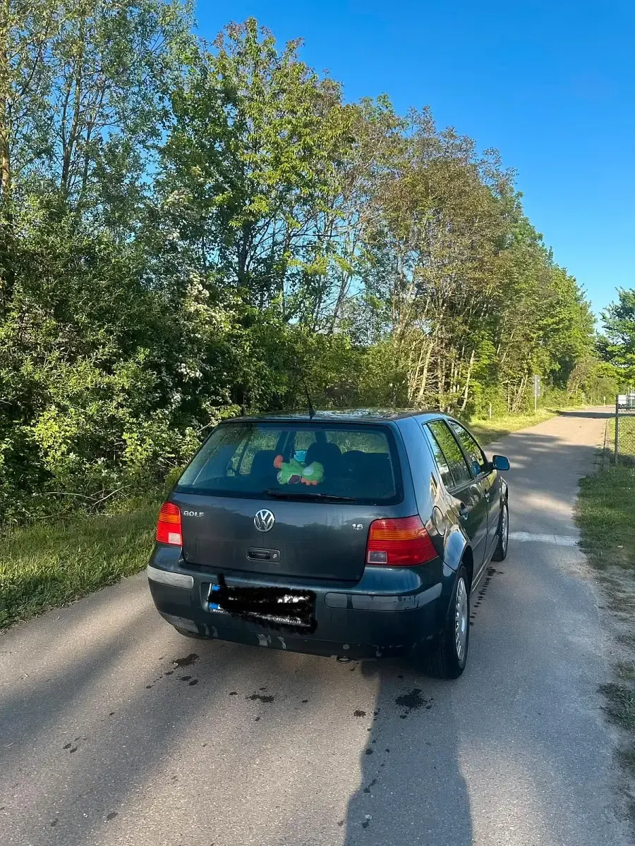 Second-hand VW Golf IV 100 CP (73 kW) 1998 Gri Hatchback