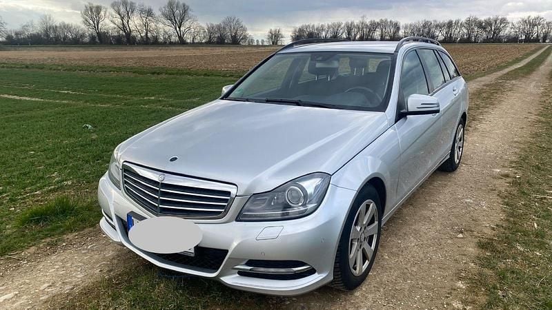 Gebraucht Mercedes 220 170 PS (125 kW) 2012 Silber Kombi