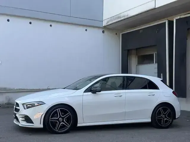 Gebraucht Mercedes A180 AMG 116 PS (85 kW) 2023 Andere Limousine