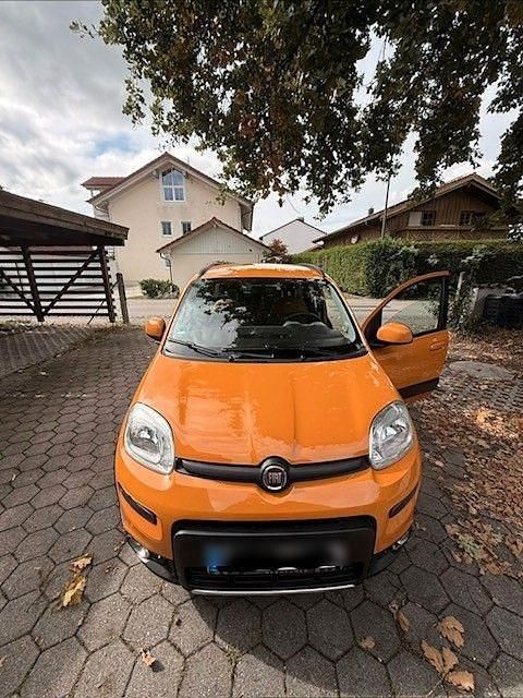 Orange Gebraucht 2014 Fiat Panda 4x4 Wild Kleinwagen | 8.200 € - Bild 1/4