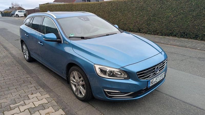 Gebraucht Volvo V60 Summum 280 PS (205 kW) 2013 Blau Kombi