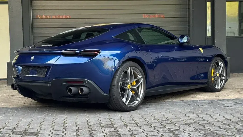Gebraucht Ferrari Roma 620 PS (456 kW) 2023 Blau Coupé