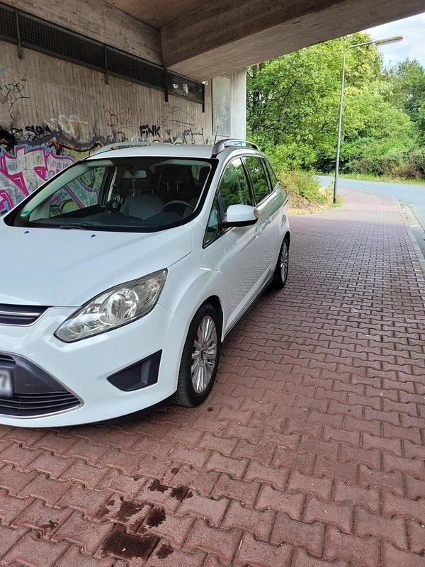 Gebraucht Ford Grand C-Max 125 PS (91 kW) 2013 Weiß Van / Kleinbus