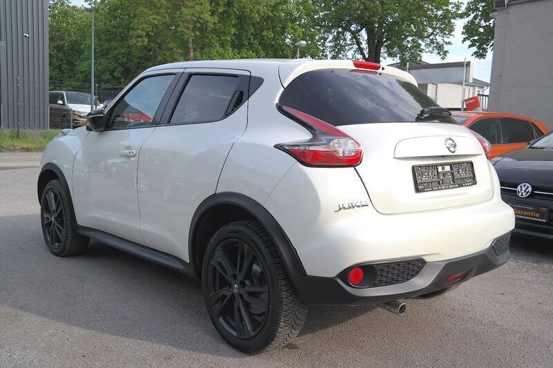 Gebraucht Nissan Juke N-Connecta 117 PS (86 kW) 2017 Weiß SUV