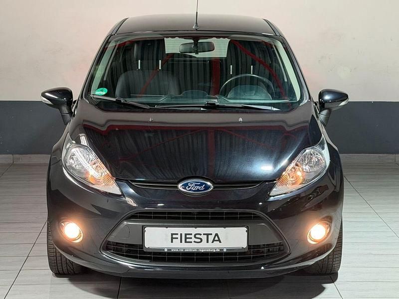 Gebraucht Ford Fiesta 60 PS (44 kW) 2011 Schwarz Kleinwagen