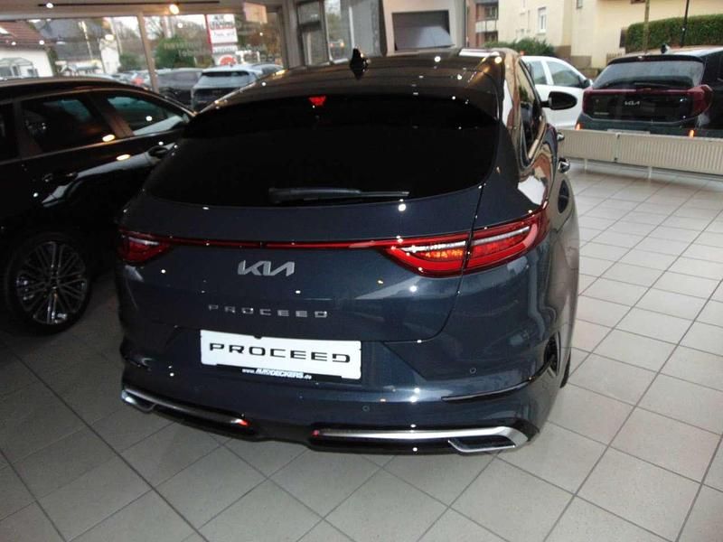 Second-hand Kia ProCeed 140 CP (102 kW) 2024 Gri Hatchback