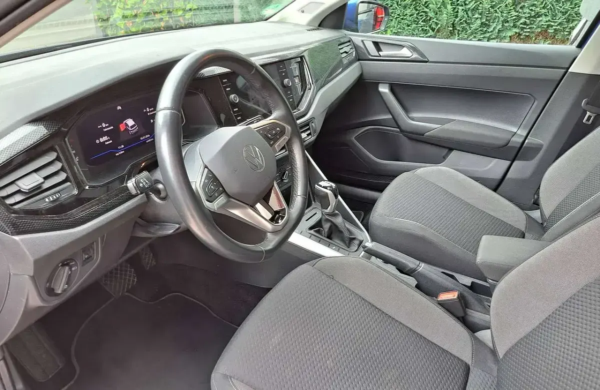 Gebraucht VW Polo Move 110 PS (80 kW) 2023 Blau Kleinwagen