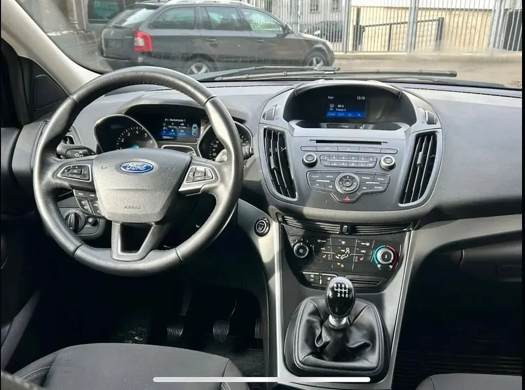 Gebraucht Ford Kuga Trend 120 PS (88 kW) 2018 Grau SUV