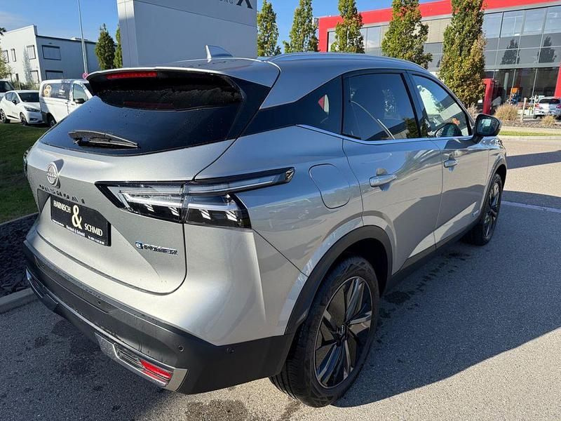 Neu Nissan Qashqai Tekna 158 PS (116 kW) 2025 Silber SUV
