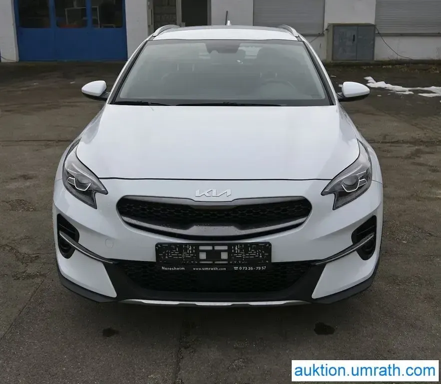 Gebraucht Kia XCeed 160 PS (117 kW) 2022 Weiß SUV