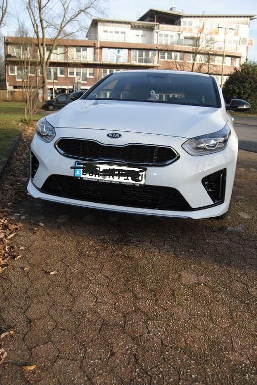Gebraucht Kia ProCeed GT 136 PS (100 kW) 2019 Weiß Limousine
