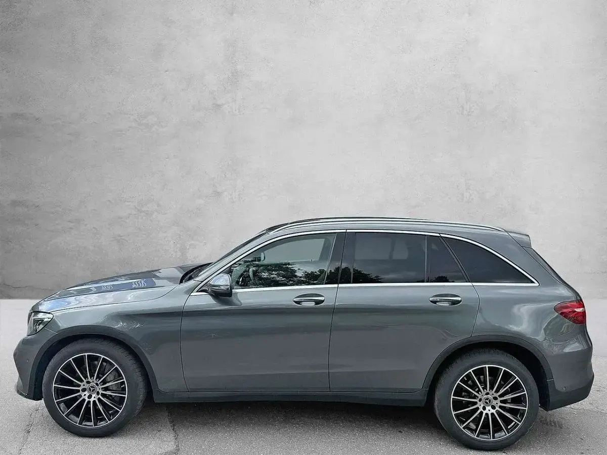 Gebraucht Mercedes GLC350 258 PS (189 kW) 2019 Selenitgrau metallic SUV