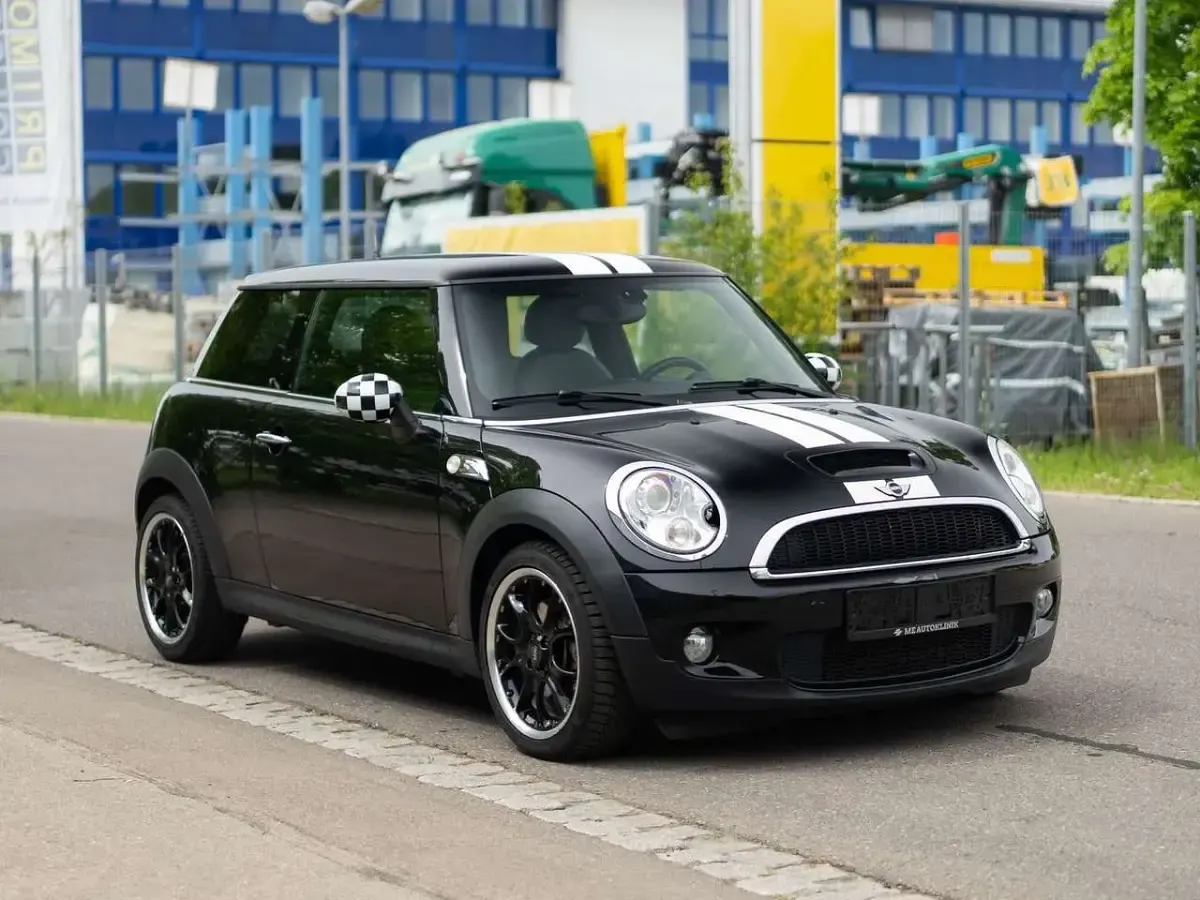 Używany Mini Cooper S 174 KM (127 kW) 2009 Czarny Hatchback