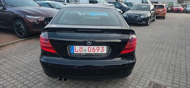Gebraucht Mercedes C180 143 PS (105 kW) 2002 Schwarz Limousine
